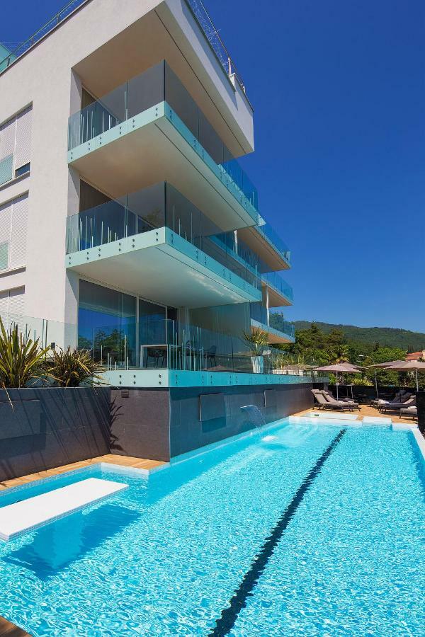 Deluxe Apartments Opatija Eksteriør bilde